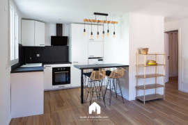 
                                                                                        Location
                                                                                         Tribord