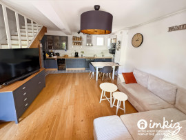 
                                                                                        Vente
                                                                                         Triplex 83 m² au sol avec jardin et 2 parkings