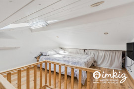 Vente
Triplex traversant entièrement rénové