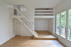 
                                                                                        Vente
                                                                                         TROCADERO / POMPE – MAISON DE VILLE ATYPIQUE