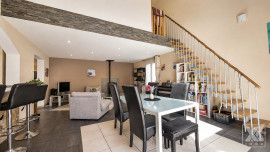 
                                                                                        Vente
                                                                                         Type 5  Duplex "Esprit Maison" - Jardin & Garage