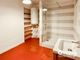 
                                                                                        Vente
                                                                                         Typique appartement marseillais 3 pièces