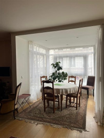
                                                                                        Vente
                                                                                         Un appartement comme un bijou ancien