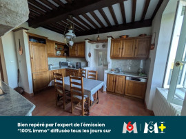 
                                                                                        Vente
                                                                                         Une ancienne cure vue sur la Saone où le charme opère dès le seuil…