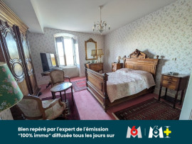 
                                                                                        Vente
                                                                                         Une ancienne cure vue sur la Saone où le charme opère dès le seuil…