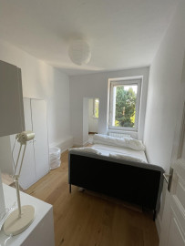 
                                                                                        Colocation
                                                                                         Une chambre dans une colocation de deux personnes.