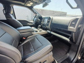 
                                                                                        Utilitaire
                                                                                         Utilitaire Pick-up - Ford F150 RAPTOR 3.5 V6 SUPERCREW - 74970€