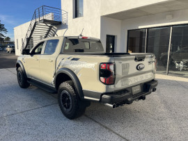 
                                                                                        Utilitaire
                                                                                         Utilitaire Pick-up - Ford Ranger RAPTOR "R"  V6  410 CH - 95970€