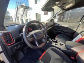 
                                                                                        Utilitaire
                                                                                         Utilitaire Pick-up - Ford Ranger RAPTOR "R"  V6  410 CH - 95970€