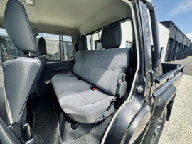 
                                                                                        Utilitaire
                                                                                         Utilitaire Pick-up - Toyota Grj79 DC LX DOUBLE CABINE V6 4.0L - 104970€