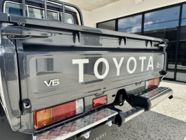 
                                                                                        Utilitaire
                                                                                         Utilitaire Pick-up - Toyota Grj79 DC LX DOUBLE CABINE V6 4.0L - 104970€