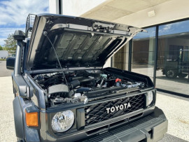 
                                                                                        Utilitaire
                                                                                         Utilitaire Pick-up - Toyota Grj79 DC LX DOUBLE CABINE V6 4.0L - 104970€