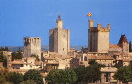
                                                                                        Vente
                                                                                         Uzès (Gard) : grand 2 pièces dans coeur historique