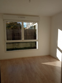 Location
Vacant / N° 005 / T2 / 40 m² / Villenave-d'Ornon / Nu