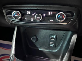 Voiture
                                                                                Vauxhall Crossland X 1.6 Turbo D ecoTEC Elite Nav SUV 5dr Diesel Manual Euro 6 (s/s) (99 ps)
