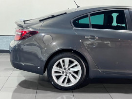 Voiture
                                                                                Vauxhall Insignia 2.0 CDTi ecoFLEX SRi Hatchback 5dr Diesel Manual Euro 5 (s/s) (140 ps)