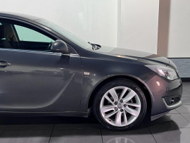 Voiture
                                                                                Vauxhall Insignia 2.0 CDTi ecoFLEX SRi Hatchback 5dr Diesel Manual Euro 5 (s/s) (140 ps)