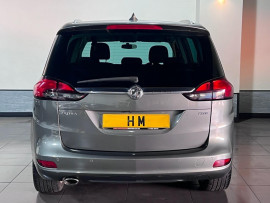 Voiture
                                                                                Vauxhall Zafira Tourer 2.0 CDTi SRi Nav MPV 5dr Diesel Manual Euro 6 (s/s) (170 ps)