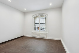 
                                                                                        Vente
                                                                                         Vente Bureaux Paris 75007