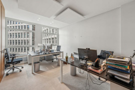 Vente
Vente Bureaux Paris 75008