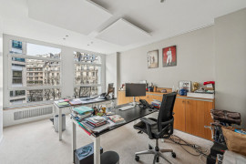 Vente
Vente Bureaux Paris 75008