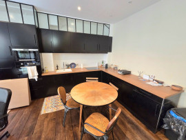 
                                                                                        Vente
                                                                                         Vente Bureaux Paris 75011