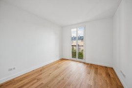 
                                                                                        Vente
                                                                                         VERSAILLES CHATEAU - 3 pièces refait à Neuf