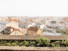 
                                                                                        Location
                                                                                         Versailles, location meublée F1