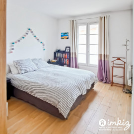 
                                                                                        Vente
                                                                                         Versailles Montreuil - Appartement 4 pcs famillial