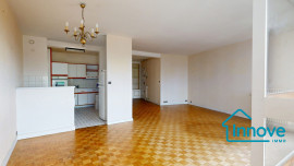 
                                                                                        Vente
                                                                                         Versailles Montreuil St-Symphorien 4 pièces 100 m²- balcon et