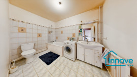 
                                                                                        Vente
                                                                                         Versailles, quartier Clagny: grand studio (ascenseur)