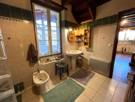 
                                                                                        Viager
                                                                                         <viager occupé à Lerm et Musset