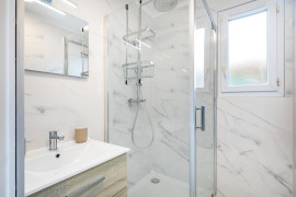 
                                                                                        Colocation
                                                                                         Référence : 6 Serruriers C