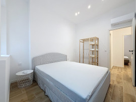Vente
Vieux Nice – Superbe 3 pièces rénové avec goût, prêt à vivre !