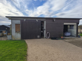 
                                                                                        Vente
                                                                                         VILLA 121M2 4 CHAMBRES AVEC ANNEXE