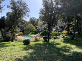 
                                                                                        Vente
                                                                                         Villa 248 m² dans quartier résidentiel de Céret