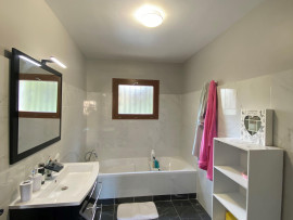 
                                                                                        Vente
                                                                                         Villa 248 m² dans quartier résidentiel de Céret
