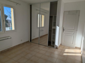 
                                                                                        Location
                                                                                         Villa 3 chambres, l'Isle sur Sorgue résidentiel