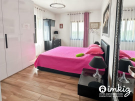 
                                                                                        Vente
                                                                                         Villa 5 pièces,  autonomie de plain pied, piscine