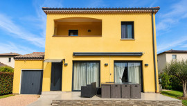 
                                                                                        Vente
                                                                                         Villa 5 pièces,  autonomie de plain pied, piscine