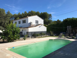 
                                                                                        Vente
                                                                                         Villa 6 pièces