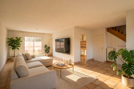 
                                                                                        Vente
                                                                                         Villa aux portes de Lyon