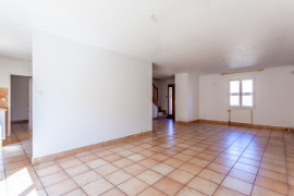 
                                                                                        Vente
                                                                                         Villa aux portes de Lyon
