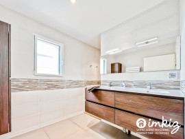 
                                                                                        Vente
                                                                                         VILLA AVEC PISCINE . REIMS . 5min de Gueux