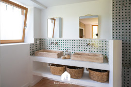 
                                                                                        Location
                                                                                         Villa Belle Vue