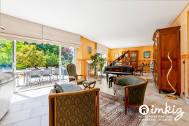 Vente
Villa contemporaine avec jardin paysagé