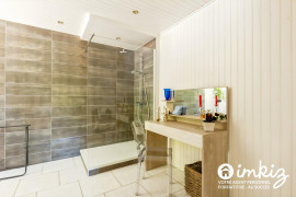 Vente
Villa contemporaine avec jardin paysagé