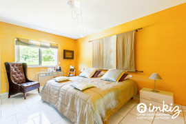 Vente
Villa contemporaine avec jardin paysagé