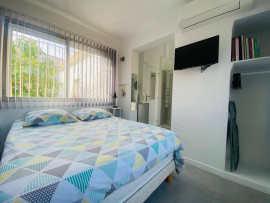 
                                                                                        Vente
                                                                                         VILLA CONTEMPORAINE AVEC TERRAIN PAYSAGÉ ET APPARTEMENT INDÉPENDANT