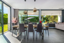 
                                                                                        Vente
                                                                                         Villa contemporaine d’exception